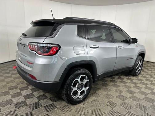 Billet Silver Metallic Clearcoat 2022 Jeep Compass Trailhawk