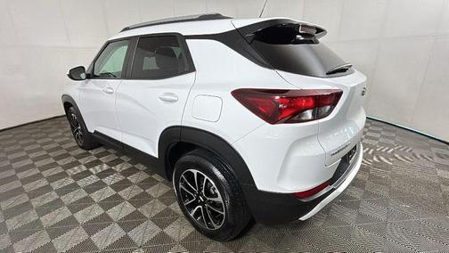 Summit White 2024 Chevrolet Trailblazer LT