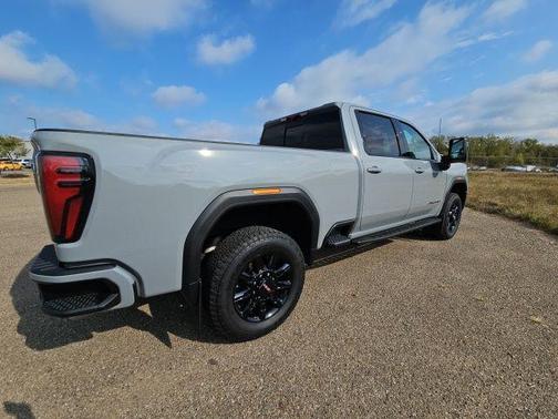 2024 GMC Sierra 2500 AT4