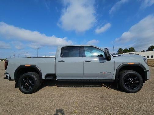 2024 GMC Sierra 2500 AT4