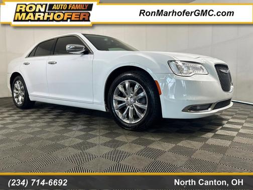 Bright White Clearcoat 2018 Chrysler 300 Limited