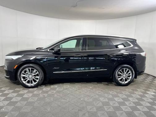 2022 Buick Enclave AWD Avenir