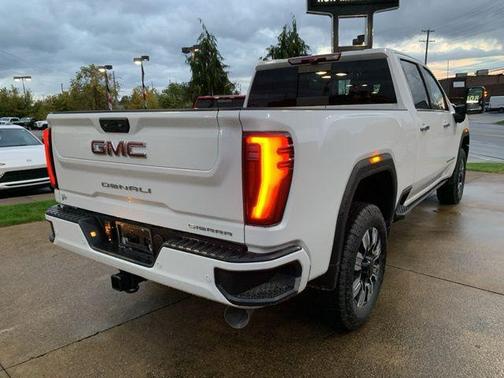 2025 GMC Sierra 2500 Denali