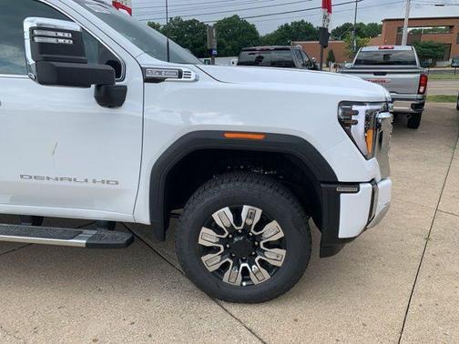 2025 GMC Sierra 2500 Denali