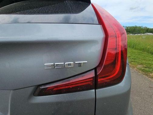 Argent Silver Metallic 2024 Cadillac XT4 Premium Luxury