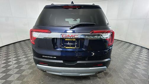 Midnight Blue Metallic 2022 GMC Acadia FWD SLE