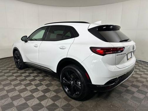 Summit White 2022 Buick Envision FWD Preferred