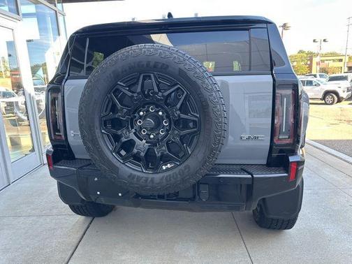 2025 GMC HUMMER EV SUV 2X