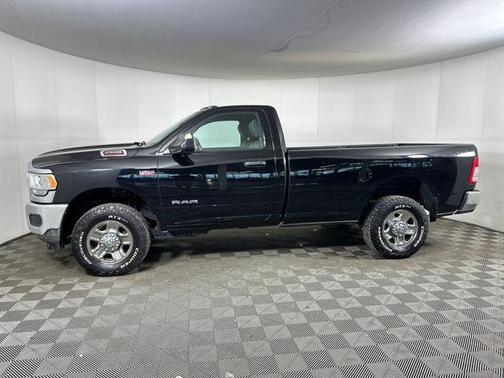 2022 RAM 2500 Tradesman Regular Cab 4x4 8' Box