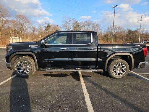 Onyx Black 2026 GMC Sierra 1500 SLT