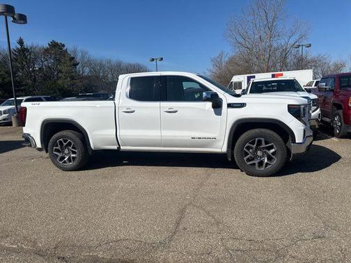 2025 GMC Sierra 1500 SLE