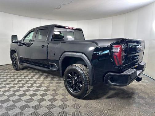 2024 GMC Sierra 2500 AT4