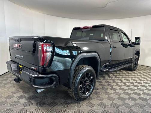 2024 GMC Sierra 2500 AT4