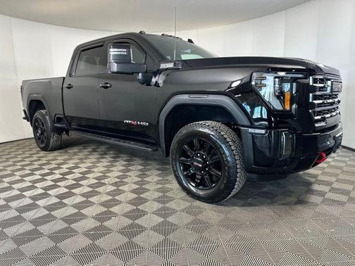 2024 GMC Sierra 2500 AT4
