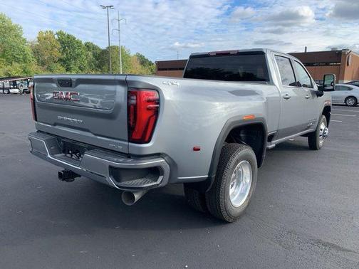 2026 GMC Sierra 3500 SLE