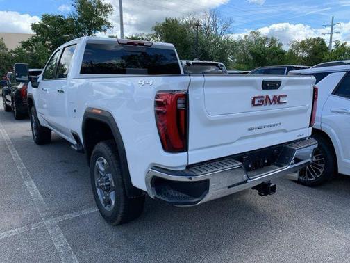 2025 GMC Sierra 3500 SLT