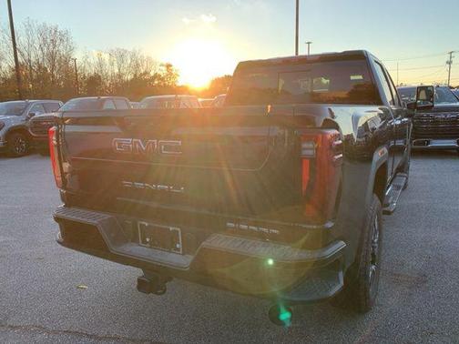 2025 GMC Sierra 2500 Denali