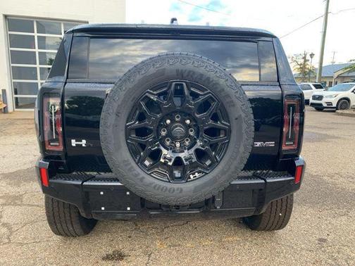 Void Black 2026 GMC HUMMER EV SUV 2X