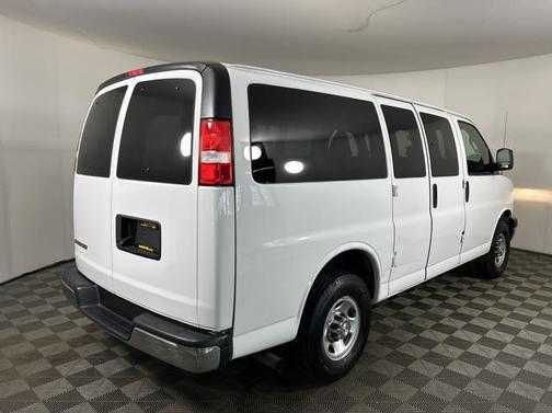 2020 Chevrolet Express 2500 RWD 2500 Regular Wheelbase LT