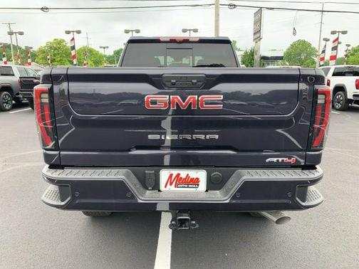 2025 GMC Sierra 2500 AT4