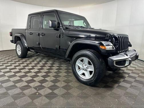 2022 Jeep Gladiator Sport S