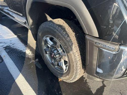 2026 GMC Sierra 2500 SLE