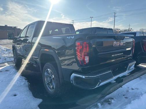 2026 GMC Sierra 2500 SLE