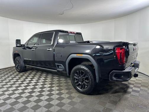 2022 GMC Sierra 2500 Denali
