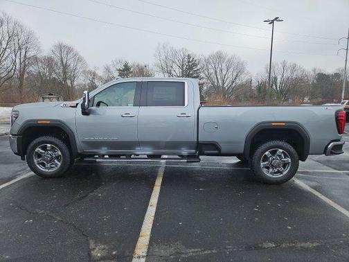 2026 GMC Sierra 3500 SLT
