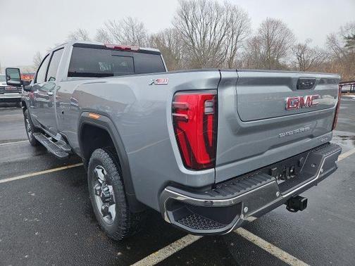 2026 GMC Sierra 3500 SLT