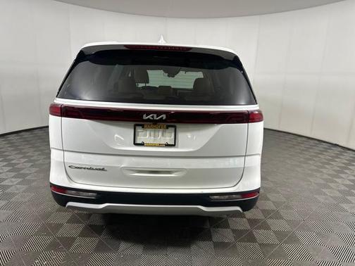 2022 Kia Carnival LXS