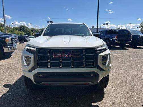 2025 GMC Canyon AT4