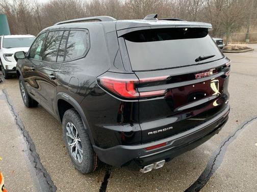 2026 GMC Acadia AT4 AWD
