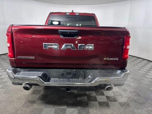 Delmonico Red Pearlcoat 2025 RAM 1500 Big Horn/Lone Star