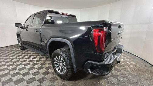Onyx Black 2022 GMC Sierra 1500 AT4