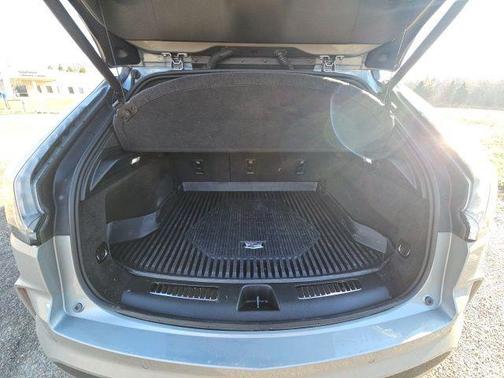 2025 Cadillac XT4 Sport