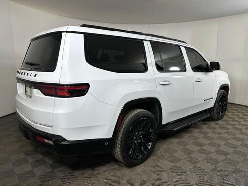 2023 Jeep Wagoneer Series II Carbide 4x4