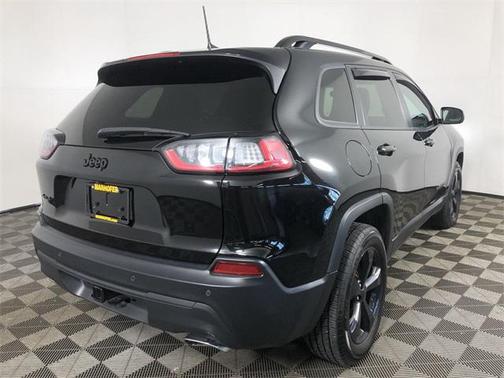 Diamond Black Crystal Pearlcoat 2019 Jeep Cherokee Altitude