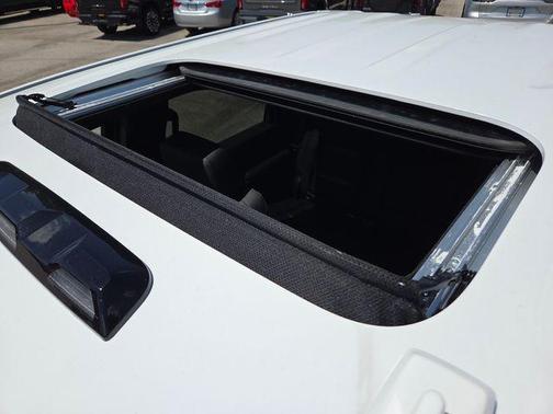 Summit White 2026 GMC Sierra 2500 AT4