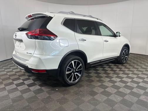 2020 Nissan Rogue SL
