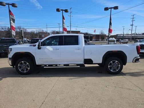 2026 GMC Sierra 3500 SLT