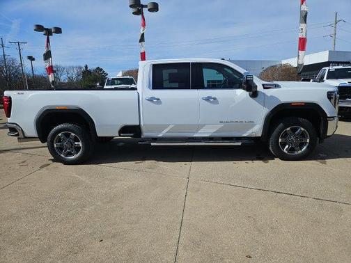 2026 GMC Sierra 3500 SLT