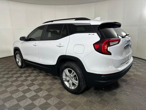 Summit White 2023 GMC Terrain SLE