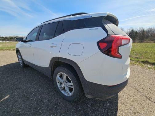 Summit White 2023 GMC Terrain SLE