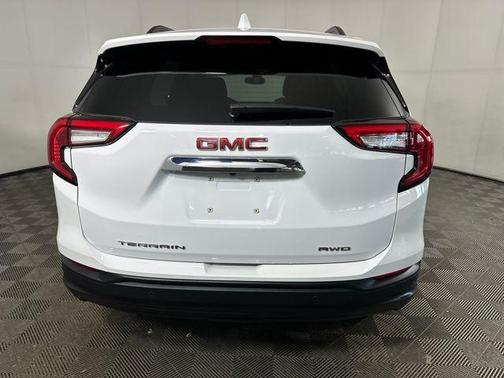 Summit White 2023 GMC Terrain SLE