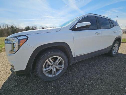 Summit White 2023 GMC Terrain SLE