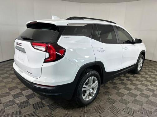 Summit White 2023 GMC Terrain SLE