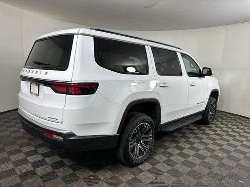 2022 Jeep Wagoneer Series III 4x4