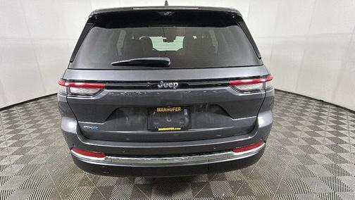 Baltic Gray Metallic Clearcoat 2024 Jeep Grand Cherokee 4xe Base