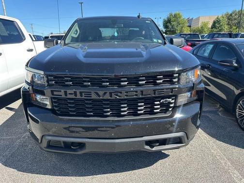 2022 Chevrolet Silverado 1500 Custom